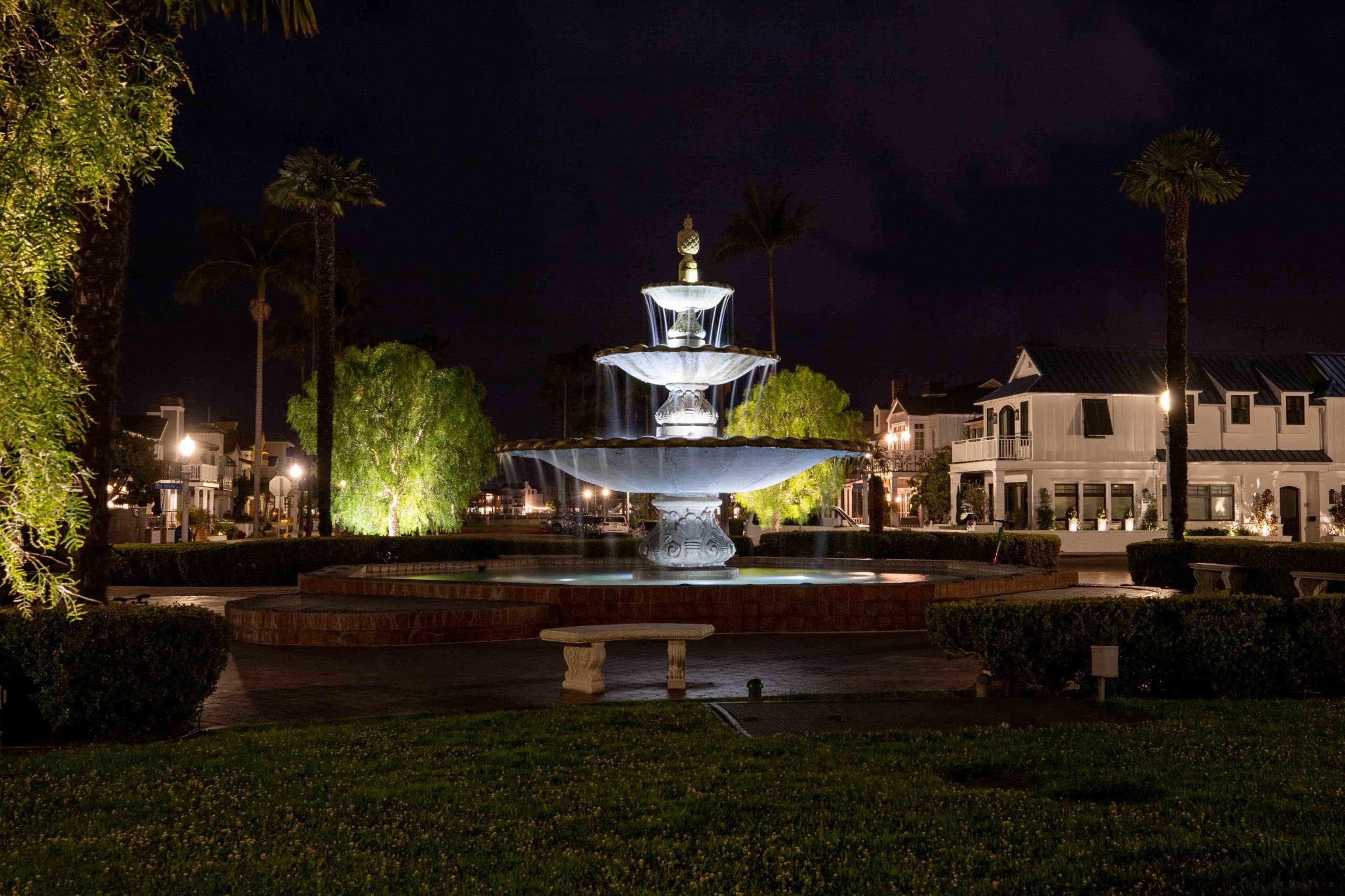A fountain on Naples Island